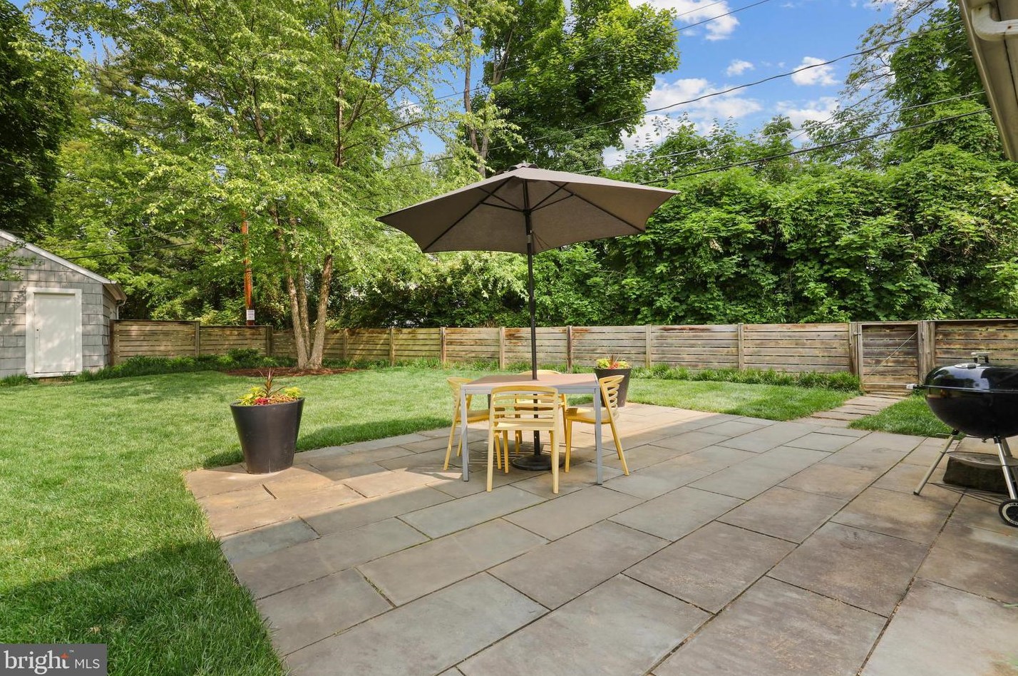 15 Hilltop Rd, Baltimore MD  21228-5520 exterior