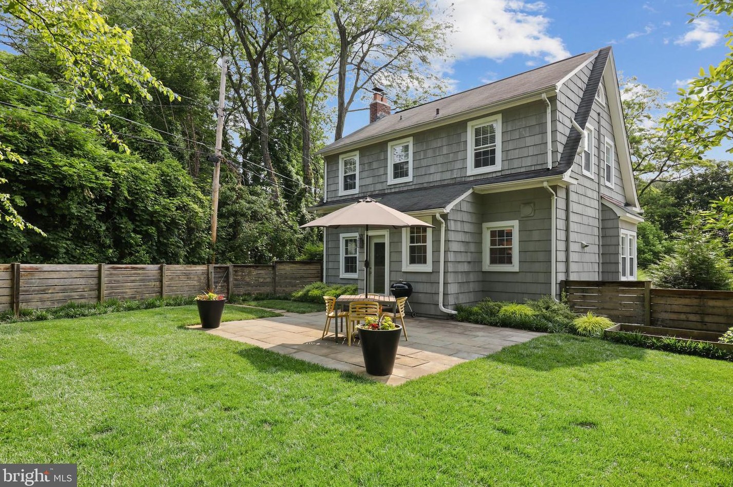 15 Hilltop Rd, Baltimore MD  21228-5520 exterior