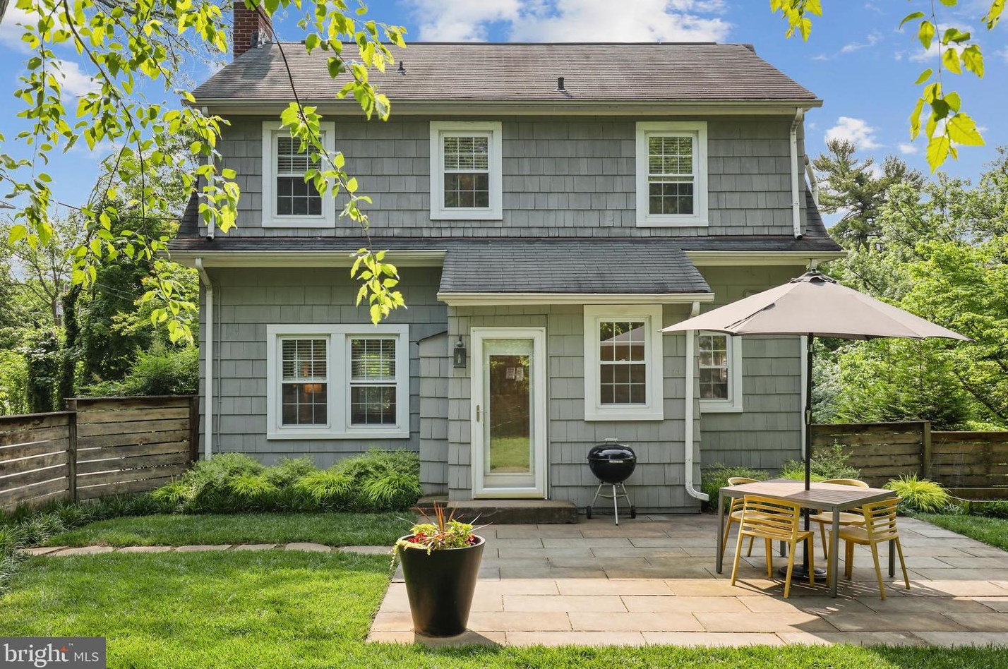 15 Hilltop Rd, Baltimore MD  21228-5520 exterior