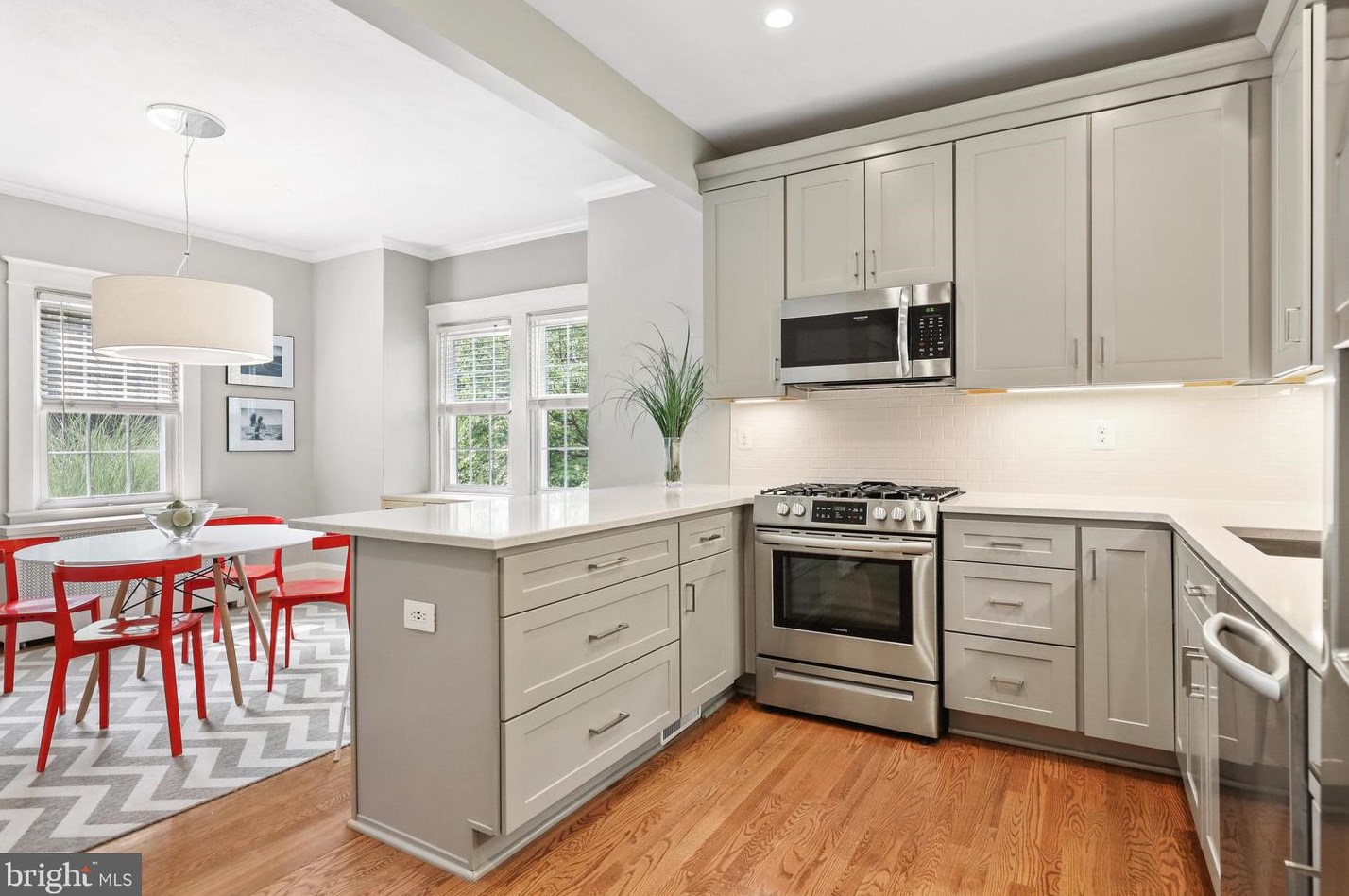 15 Hilltop Rd, Baltimore MD  21228-5520 exterior