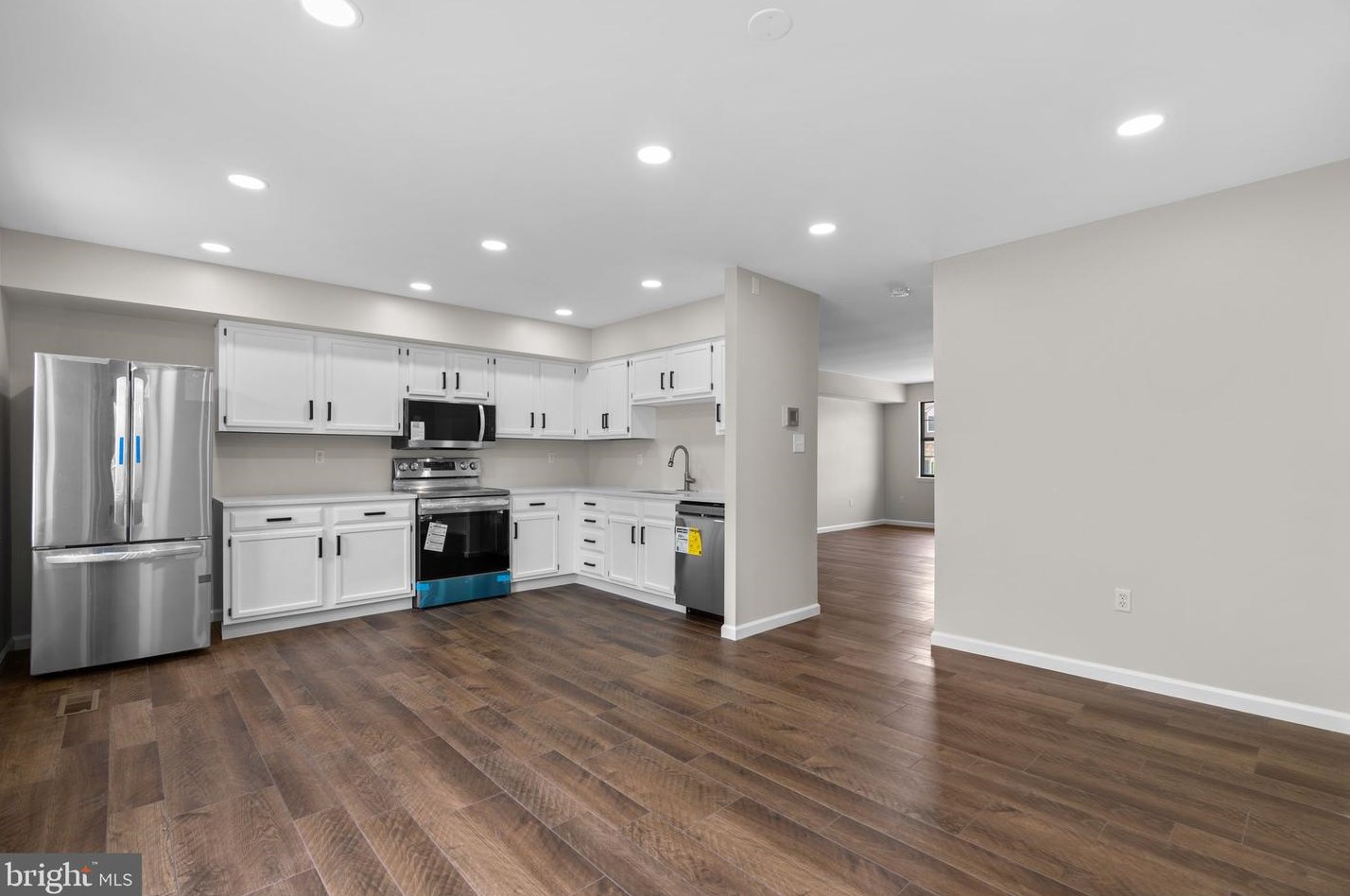 20 Heather Hill Rd, Baltimore MD  21228-6102 exterior