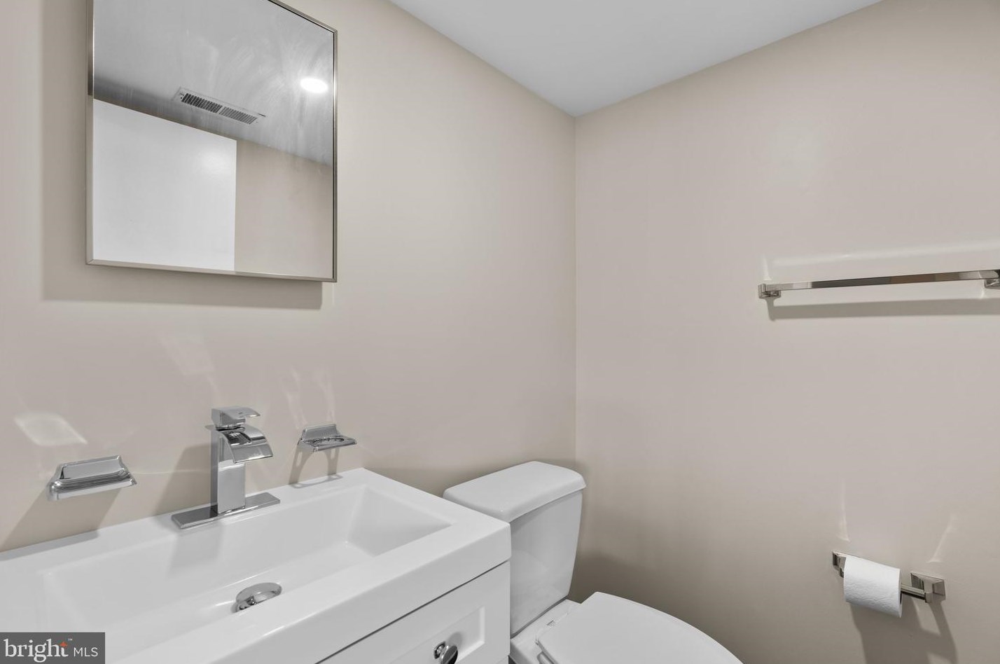 20 Heather Hill Rd, Baltimore MD  21228-6102 exterior