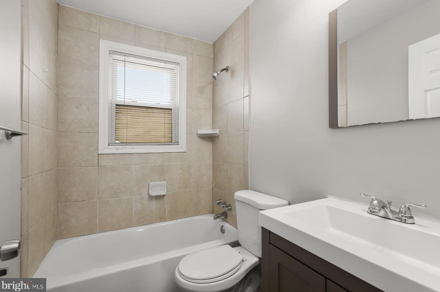 2118 Redthorn Rd, Baltimore MD  21220-4829 exterior