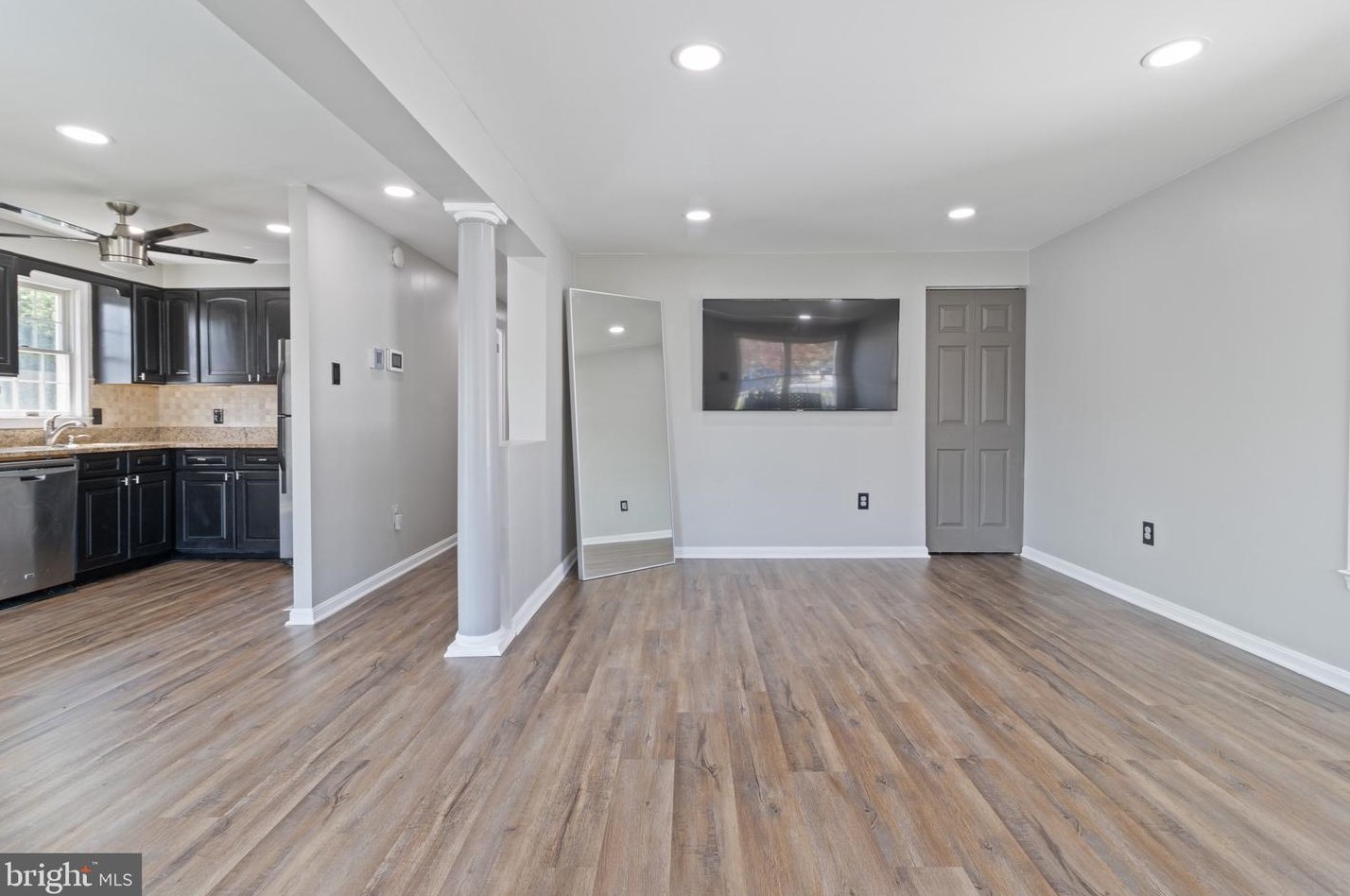 2811 Virginia Ave, Baltimore MD  21227-6572 exterior