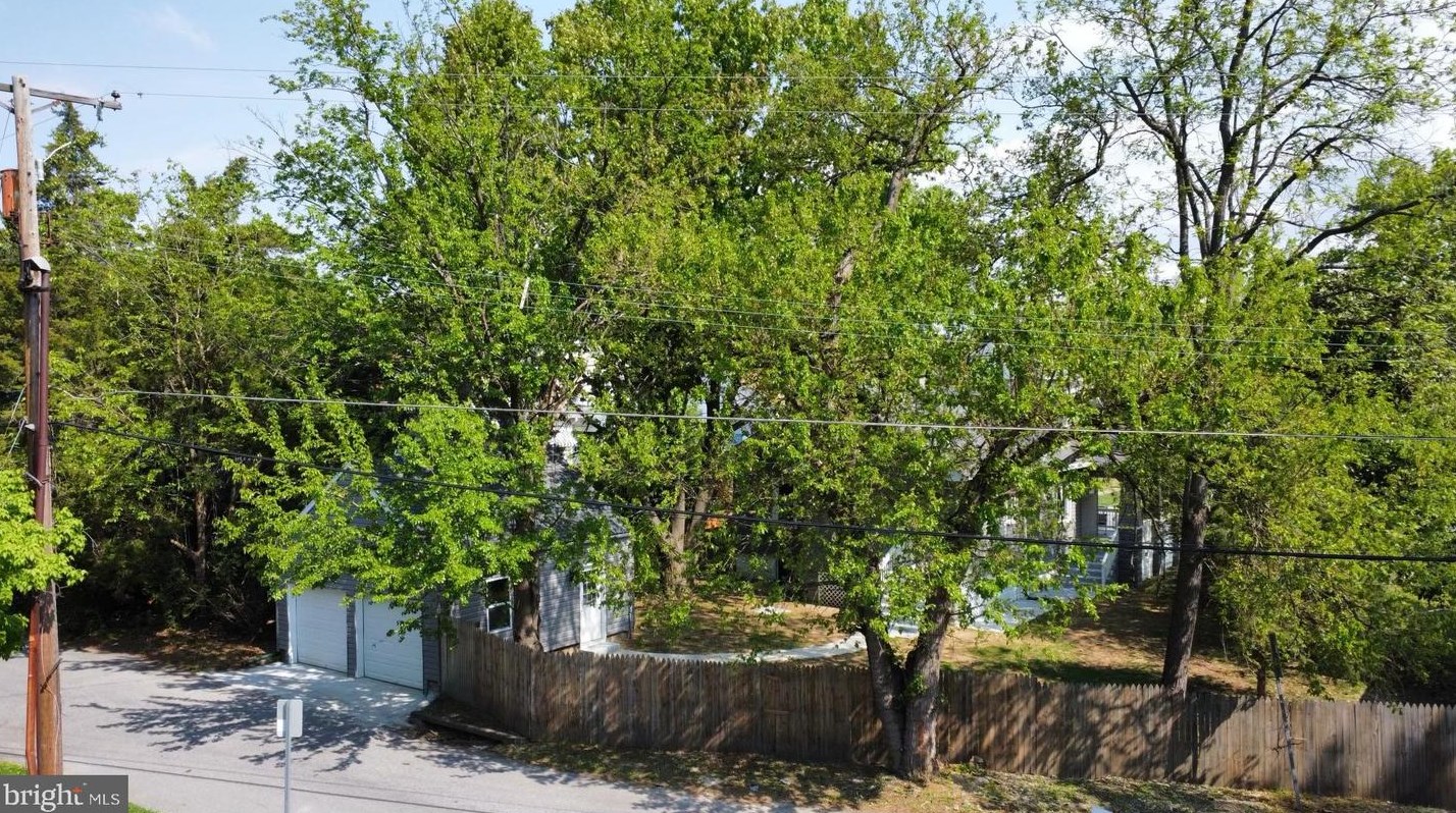 602 Coleraine Rd, Baltimore MD  21229-2218 exterior