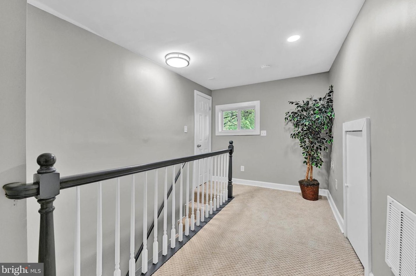602 Coleraine Rd, Baltimore MD  21229-2218 exterior
