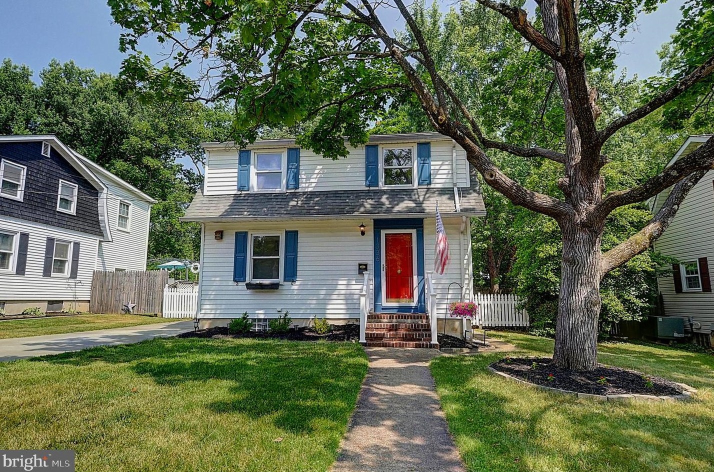 1336 Brook Rd, Baltimore, MD 21228-5703