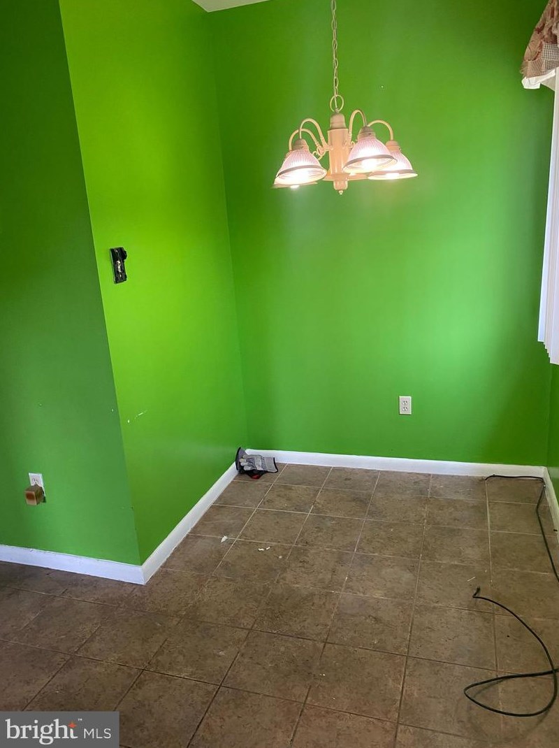 4719 Bonnie Brae Rd, Baltimore, MD 21208-2048