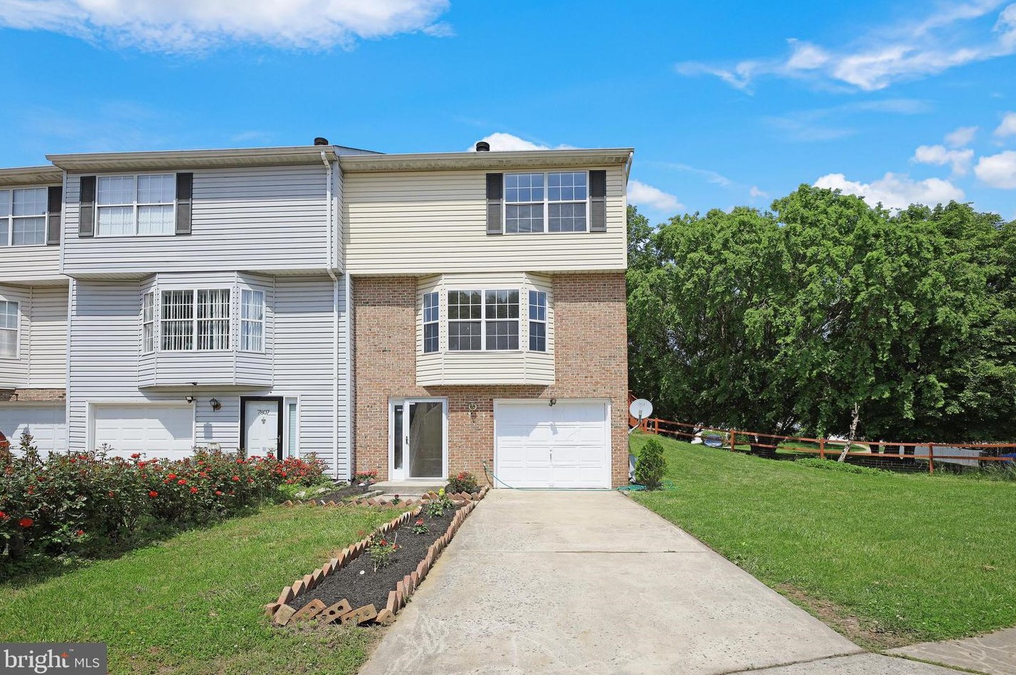 7805 Rolling View Ave, Baltimore, MD 21236-3600