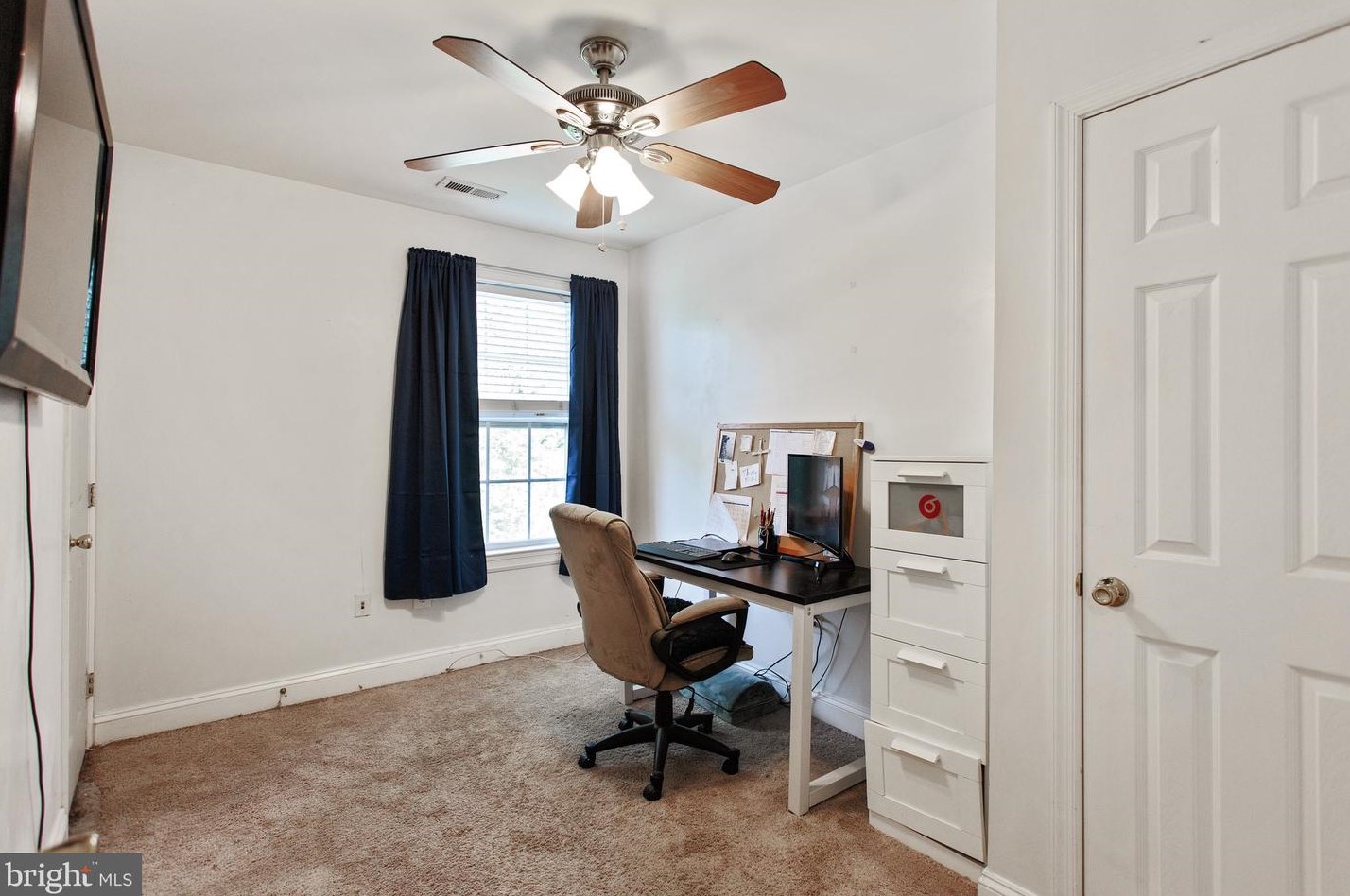 100 4th Ave, Baltimore MD  21227-3156 exterior