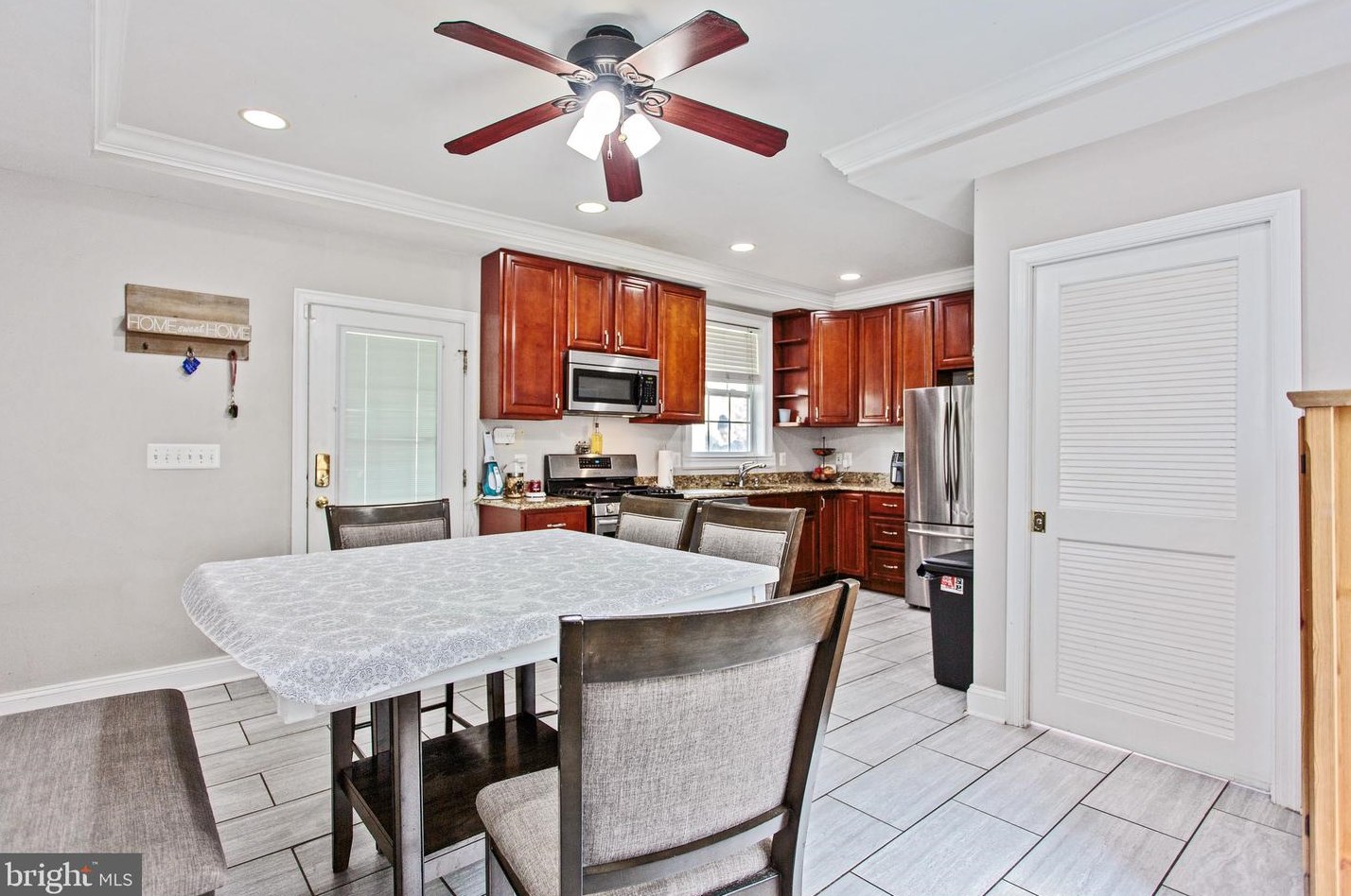 100 4th Ave, Baltimore MD  21227-3156 exterior