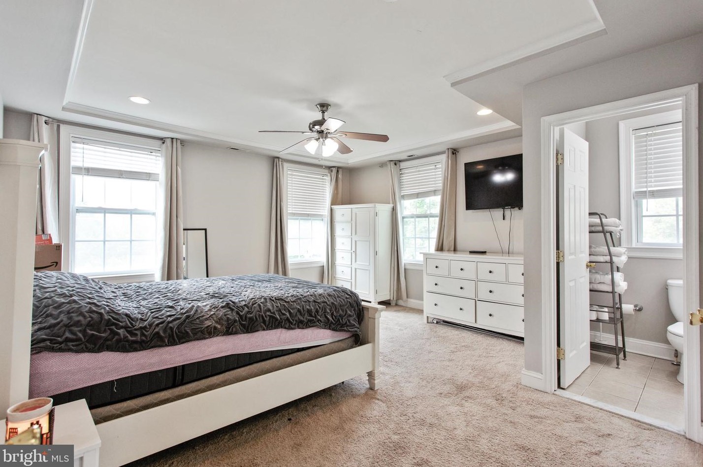 100 4th Ave, Baltimore MD  21227-3156 exterior