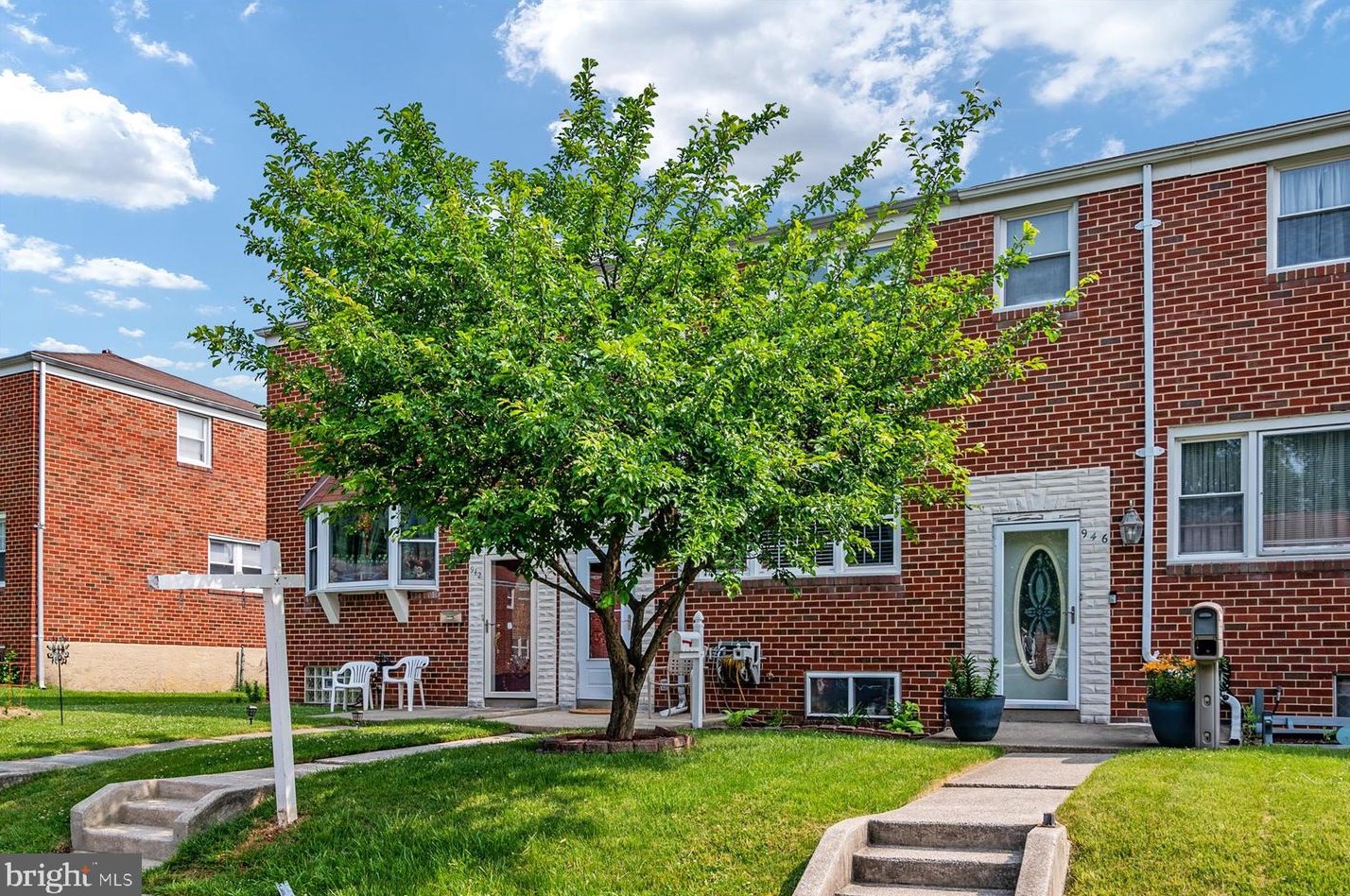 944 Circle Dr, Baltimore MD  21227-2322 exterior