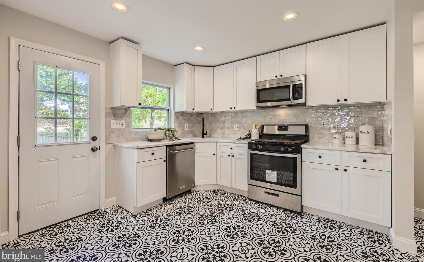 1844 Edgewood Rd, Baltimore MD  21234-5208 exterior