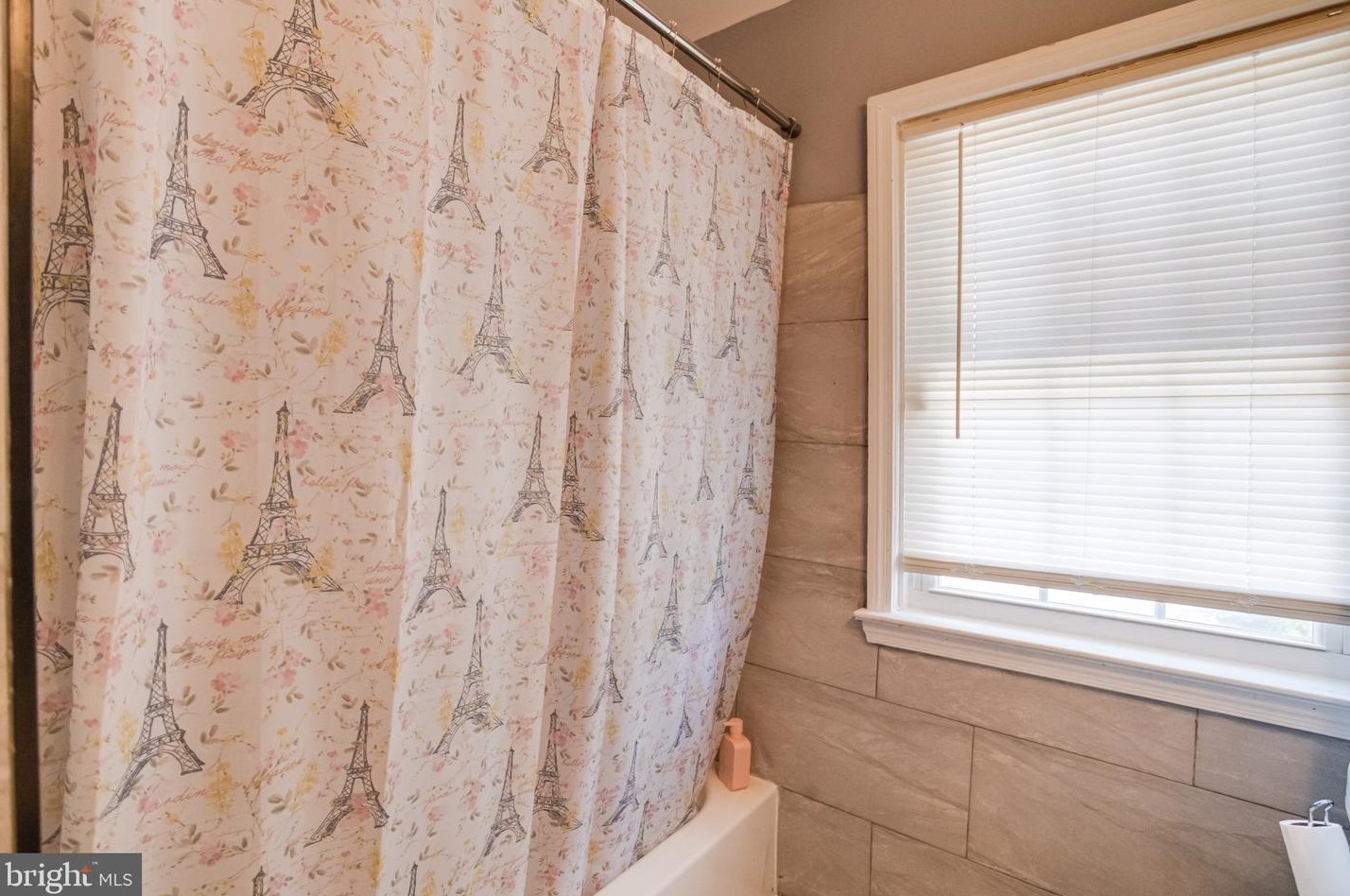 8637 Black Oak Rd, Baltimore MD 21234-3608 exterior