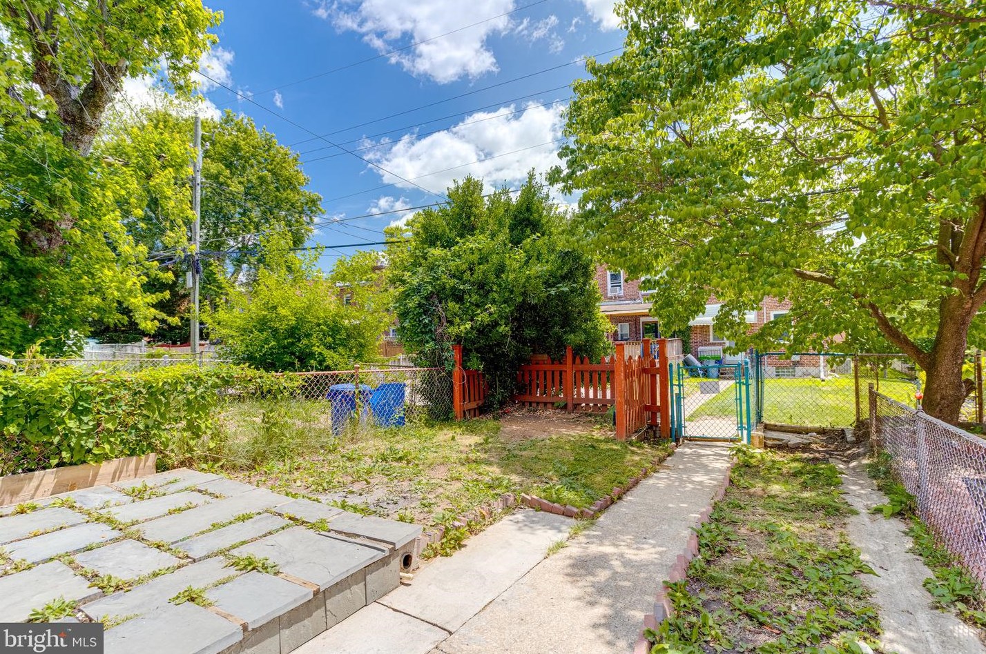 8637 Black Oak Rd, Baltimore MD 21234-3608 exterior