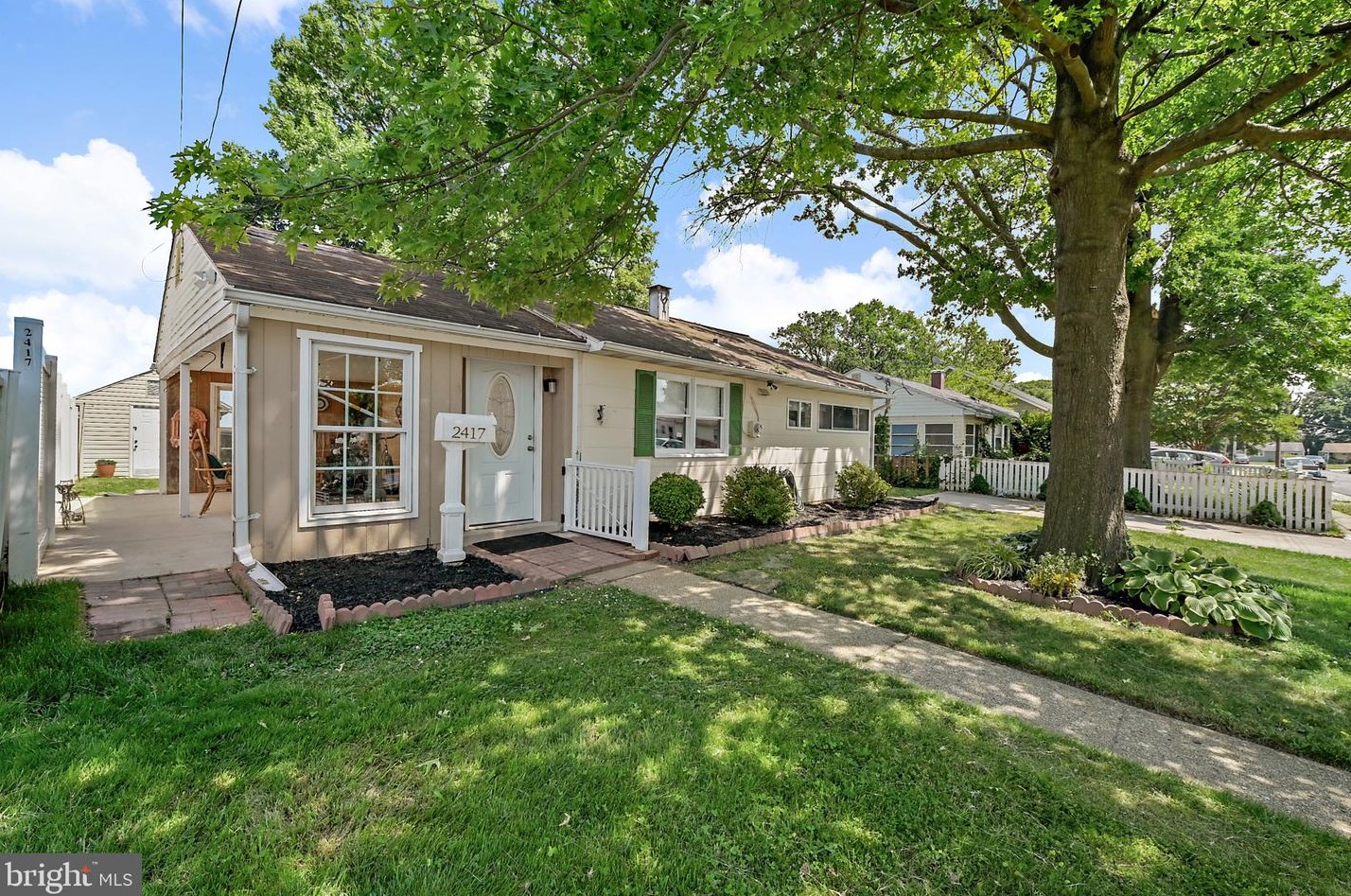 2417 Zion Rd, Baltimore, MD 21227-3033