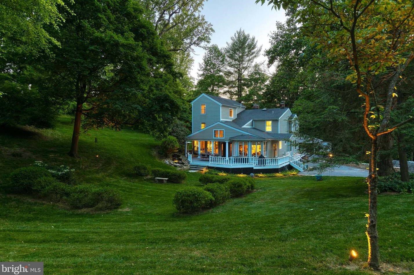 1008 Rolandvue Rd, Baltimore, MD 21204-6815