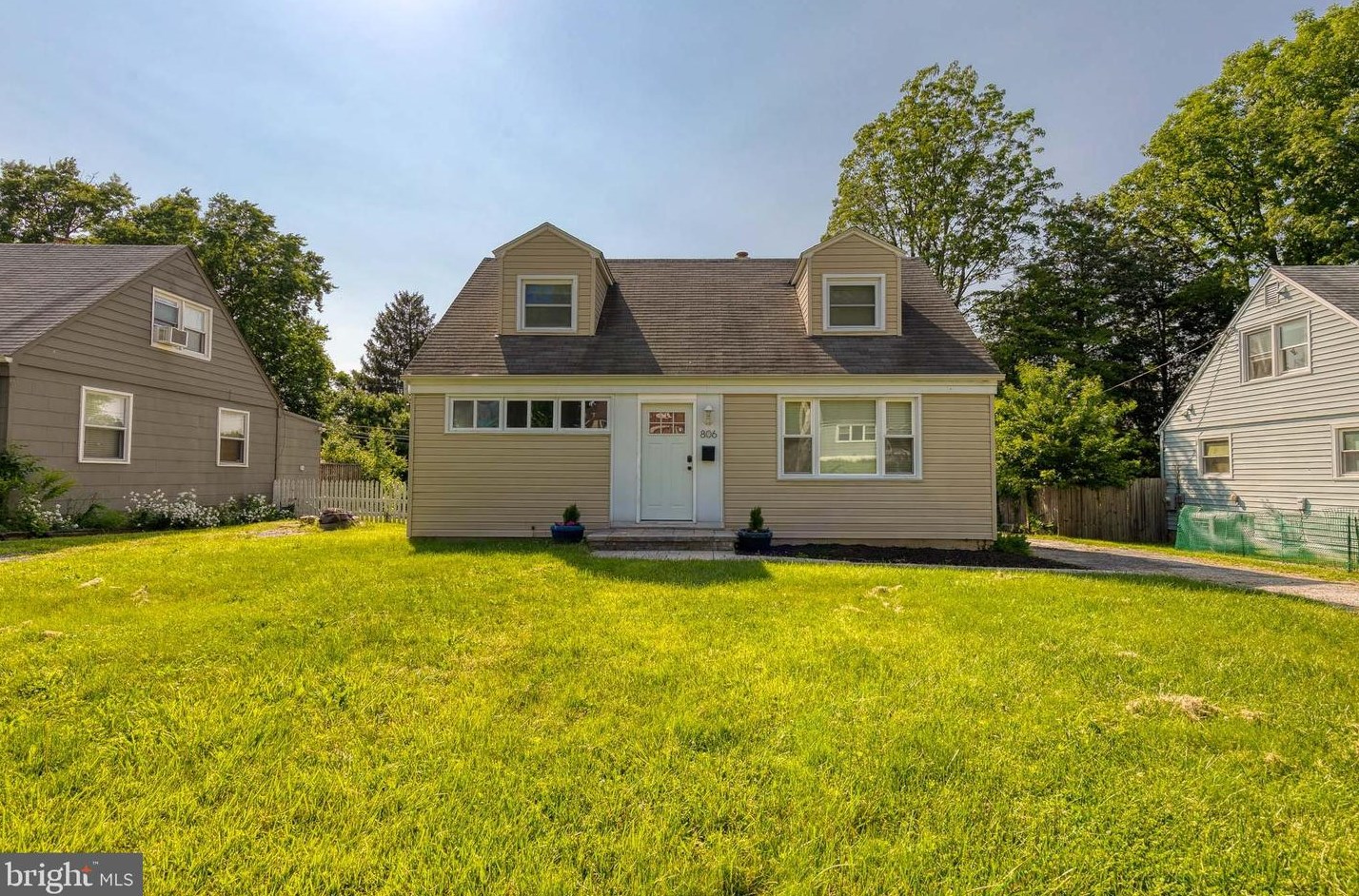 806 Templecliff Rd, Baltimore, MD 21208