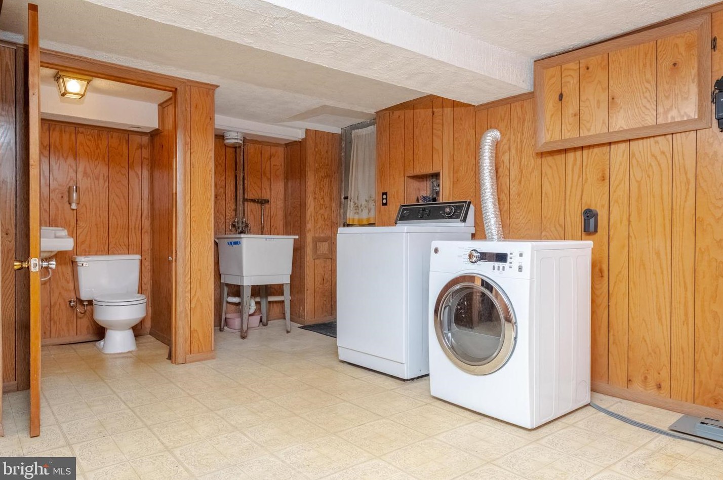 418 Hopkins Rd, Baltimore MD 21220-1031 exterior