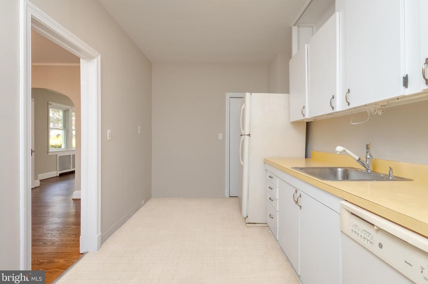 418 Hopkins Rd, Baltimore MD 21220-1031 exterior