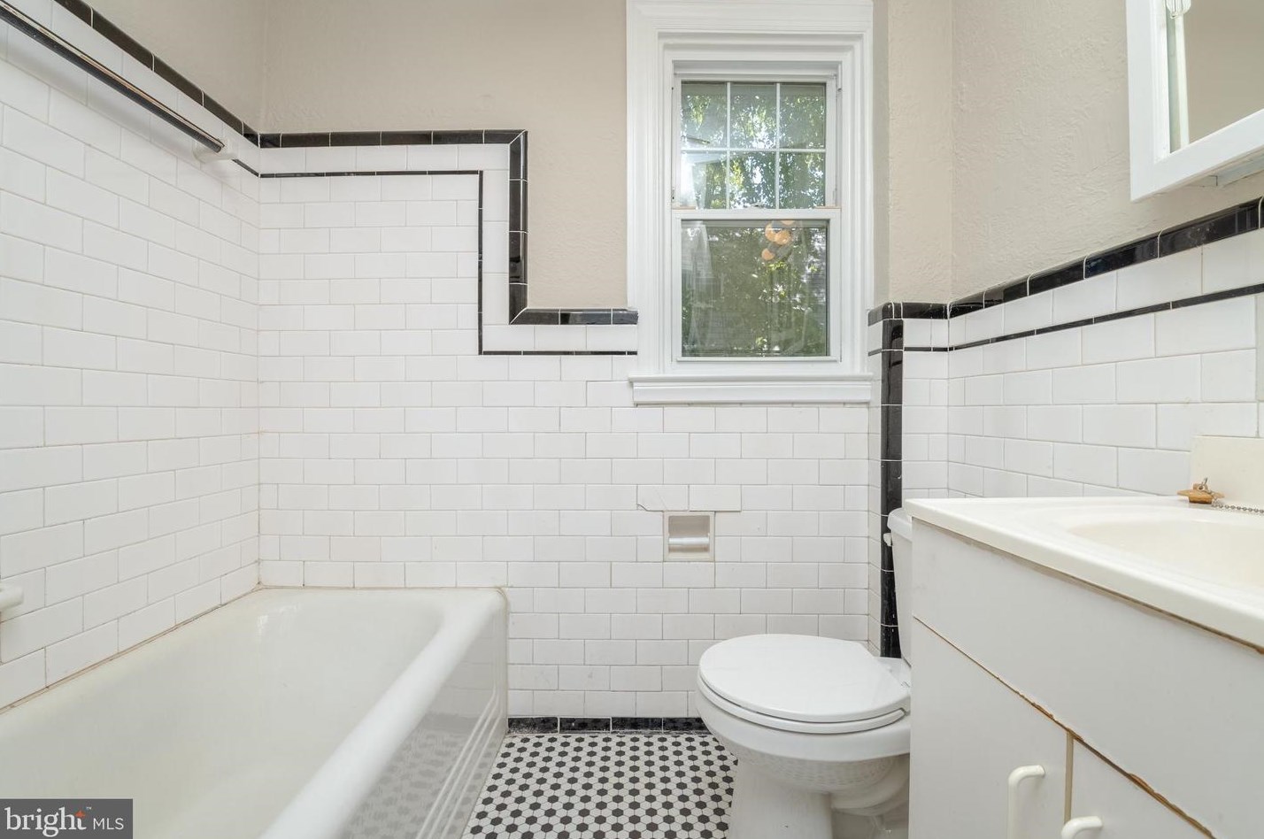 418 Hopkins Rd, Baltimore MD 21220-1031 exterior