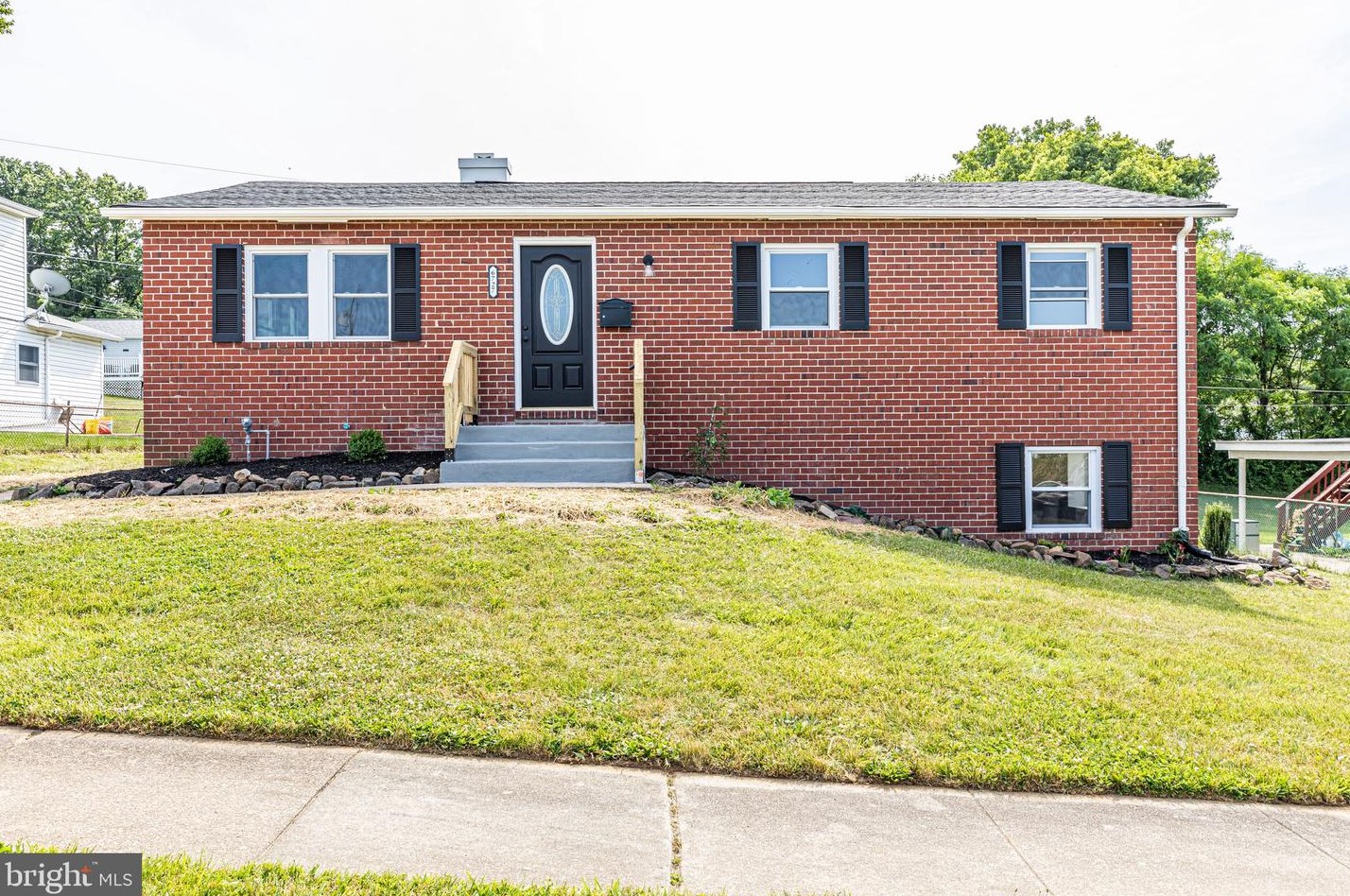 6727 Brompton Rd, Baltimore, MD 21207-5633