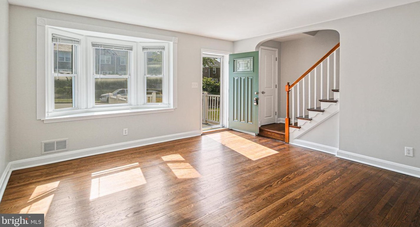 250 Blakeney Rd, Baltimore, MD 21228-3520