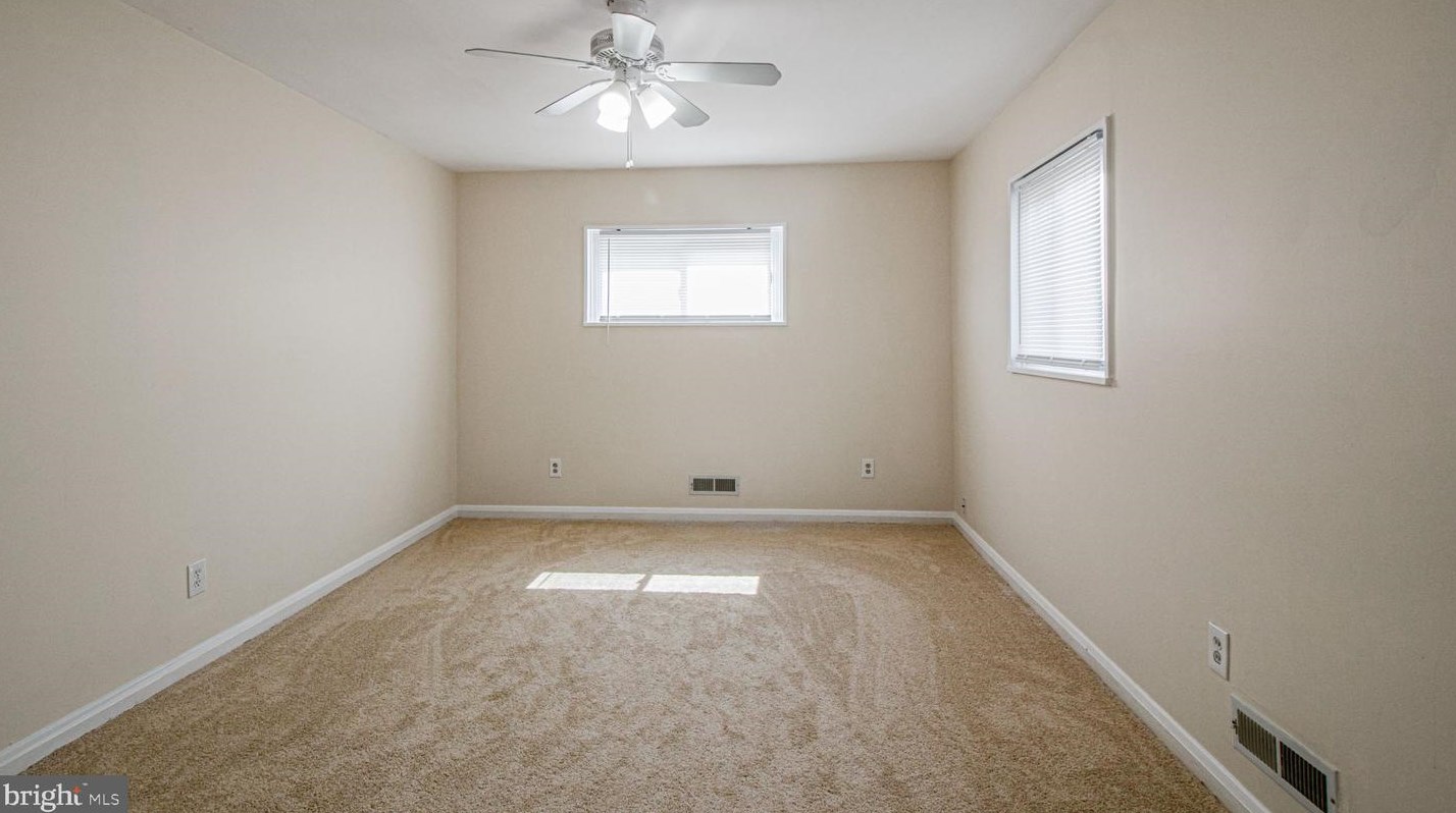 910 Prestwood Rd, Baltimore MD  21228-1223 exterior