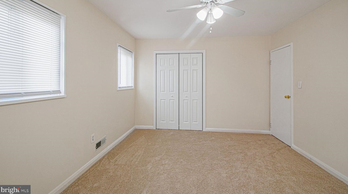 910 Prestwood Rd, Baltimore MD  21228-1223 exterior