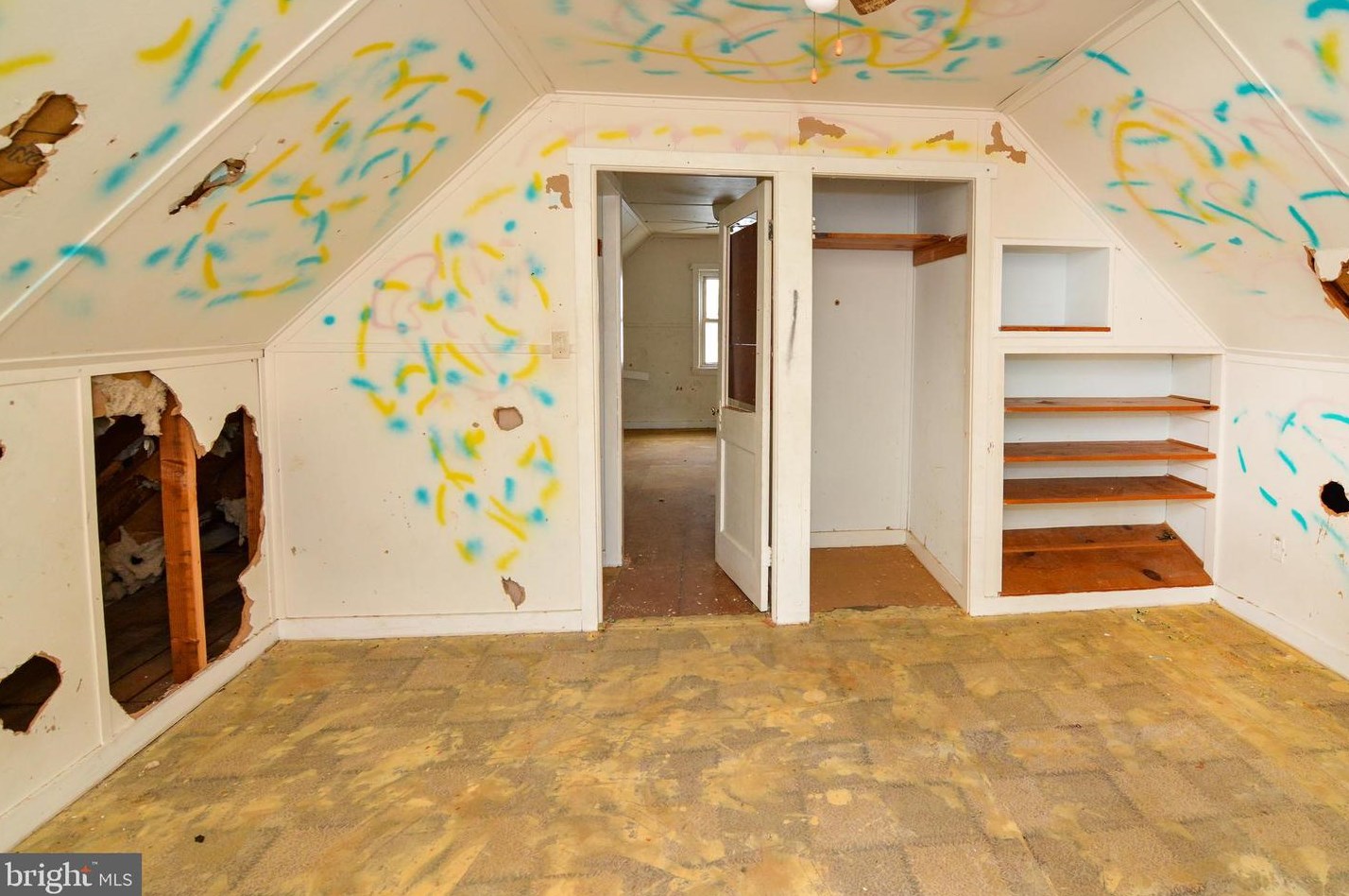 33 Avenal Rd, Baltimore MD  21221-7005 exterior