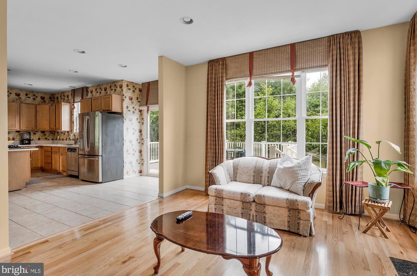 8227 Selwin Ct, Baltimore MD  21237-3361 exterior