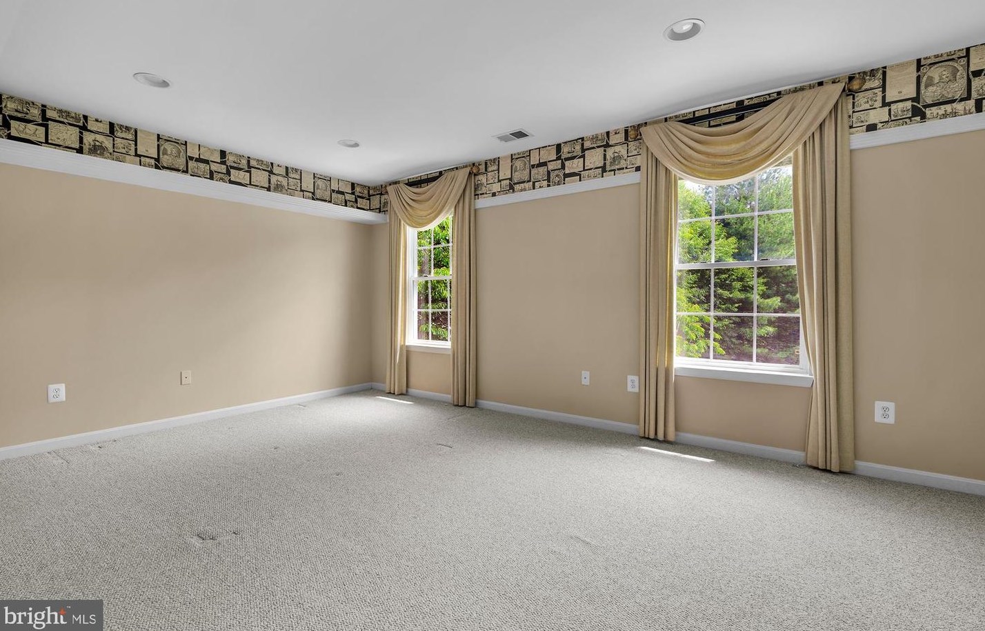 8227 Selwin Ct, Baltimore MD  21237-3361 exterior