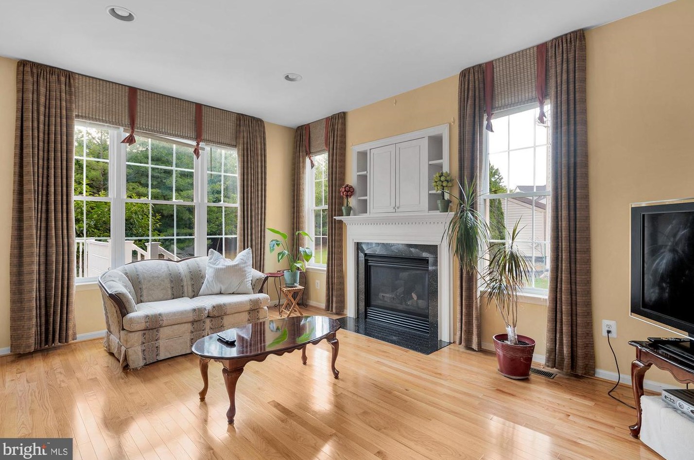 8227 Selwin Ct, Baltimore MD  21237-3361 exterior