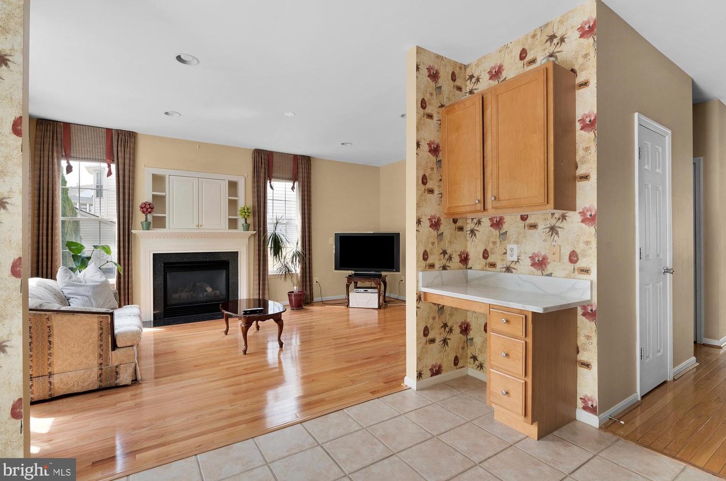 8227 Selwin Ct, Baltimore MD  21237-3361 exterior