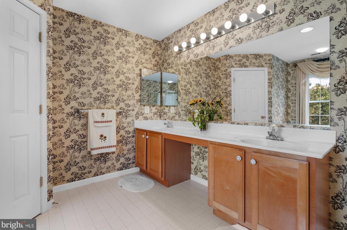 8227 Selwin Ct, Baltimore MD  21237-3361 exterior