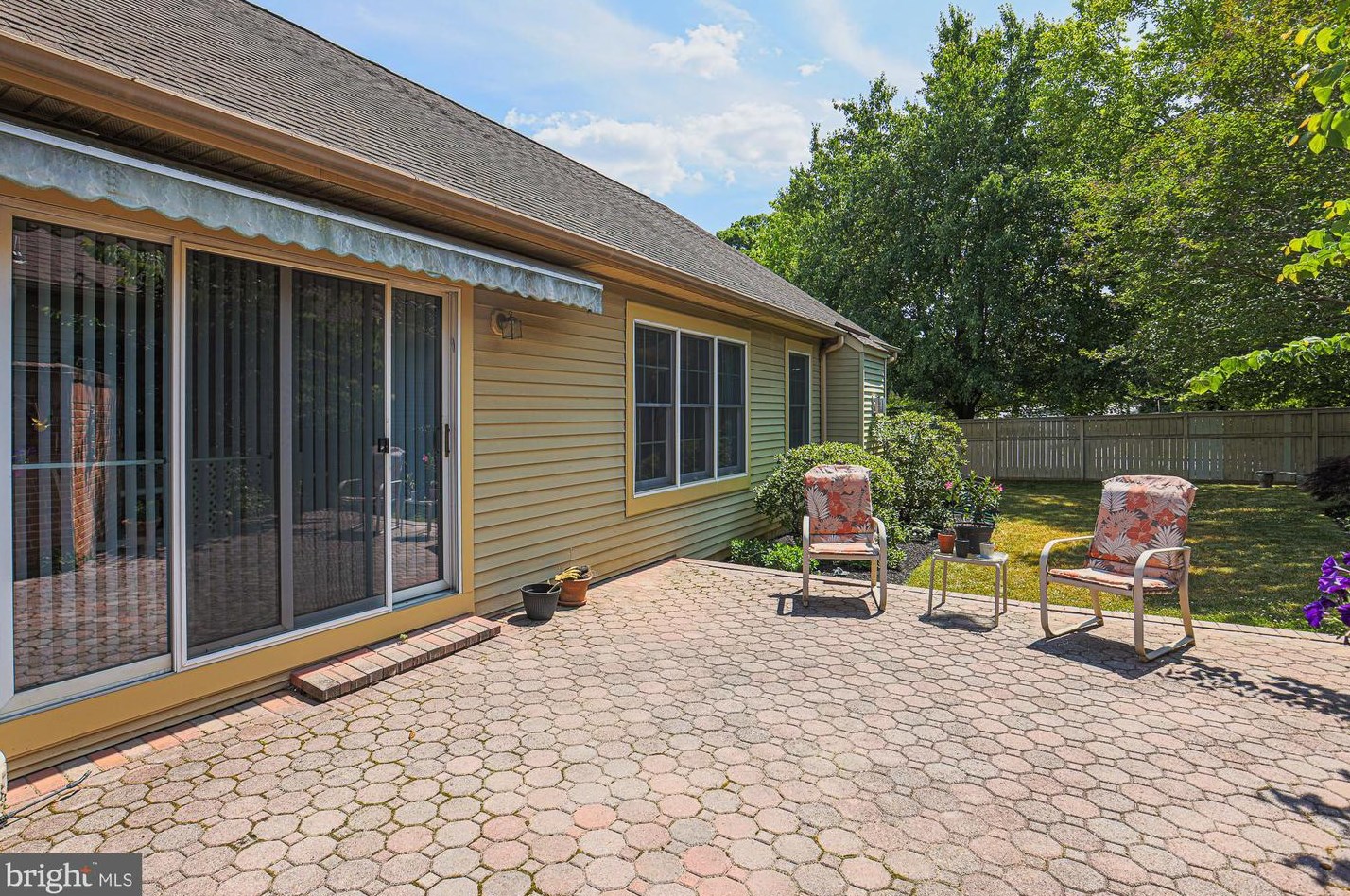 6 Stone Gate Ct, Baltimore MD  21208-1000 exterior