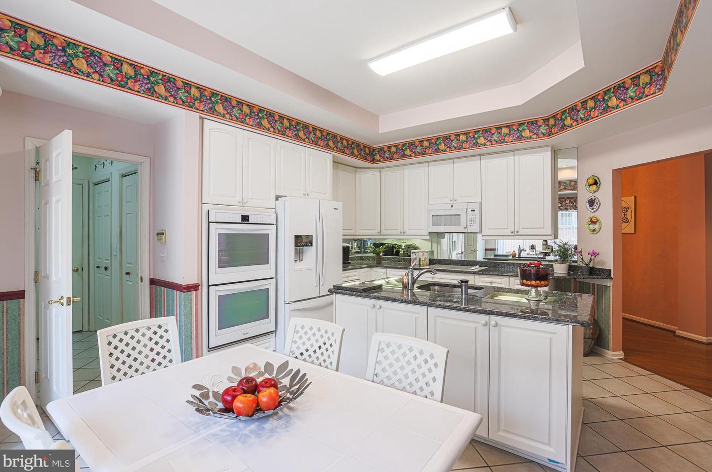6 Stone Gate Ct, Baltimore MD  21208-1000 exterior