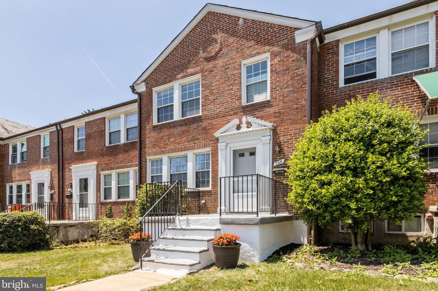326 Lambeth Rd, Baltimore, MD 21228-1840