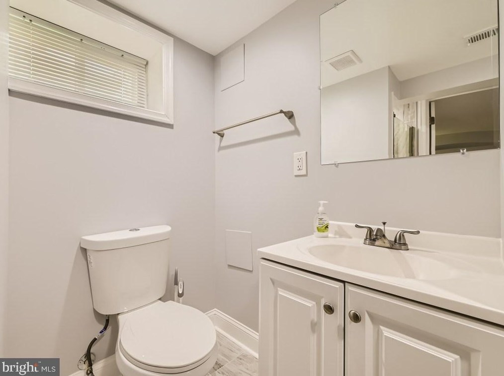 364 Townsend Rd, Baltimore MD 21221-6634 exterior