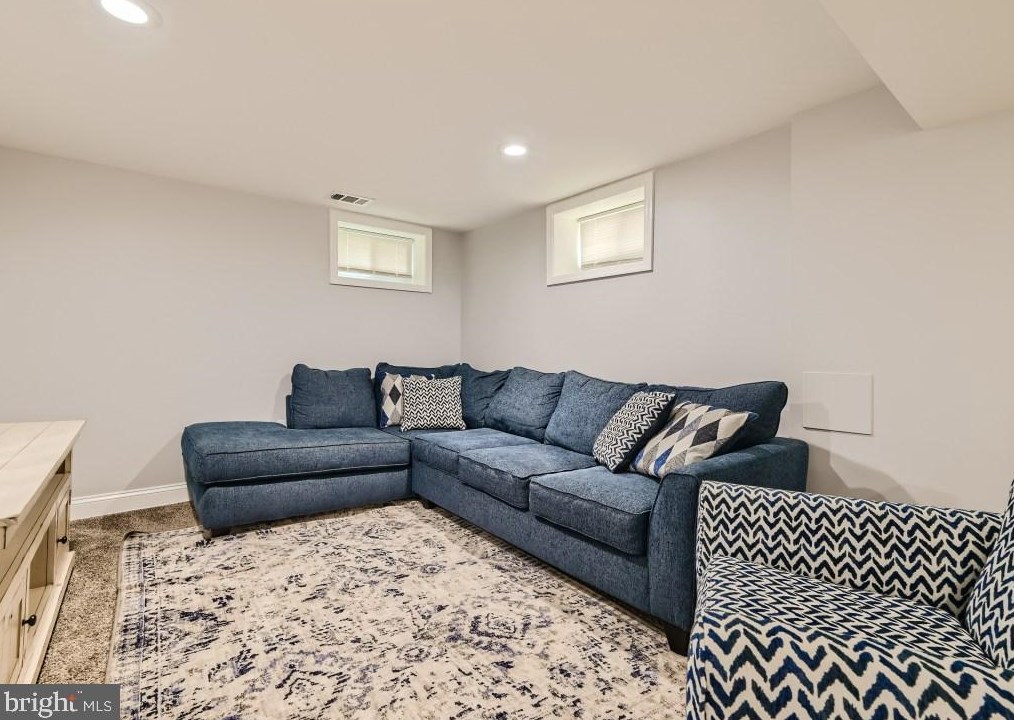 364 Townsend Rd, Baltimore MD 21221-6634 exterior