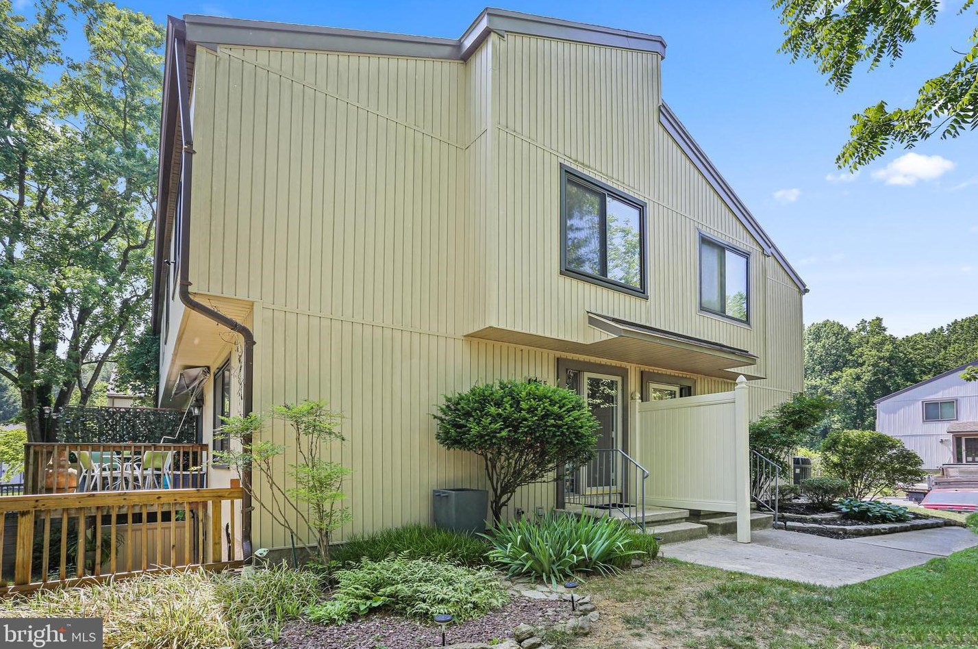 55 Dendron Ct, Baltimore, MD 21234-1552