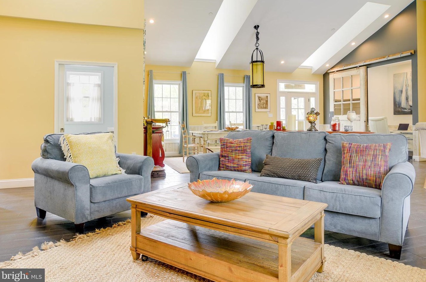 8523 Dogwood Rd, Baltimore MD  21244-1215 exterior