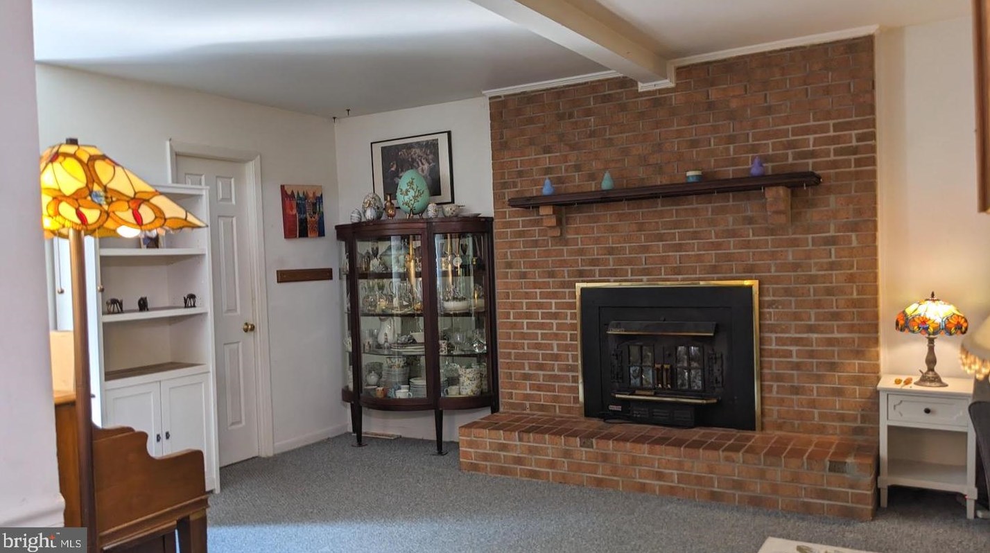 5 Iron Bolt Ct, Baltimore, MD 21228-2423
