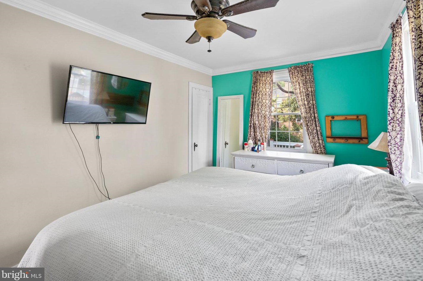 2508 Taylor Ave, Baltimore MD 21234-5535 exterior