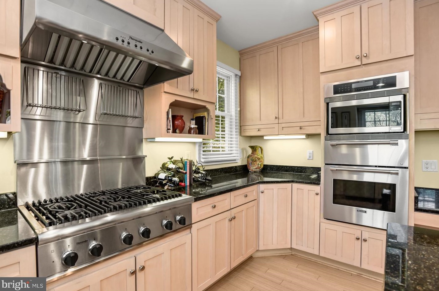 883 Oella Ave, Ellicott MD 21043-4729 exterior