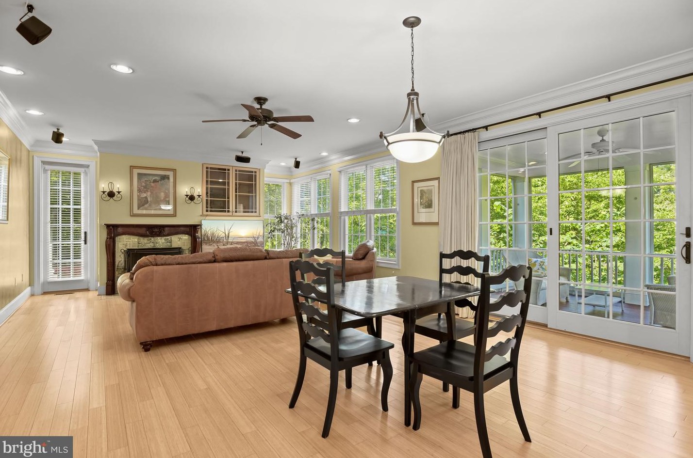 883 Oella Ave, Ellicott MD 21043-4729 exterior