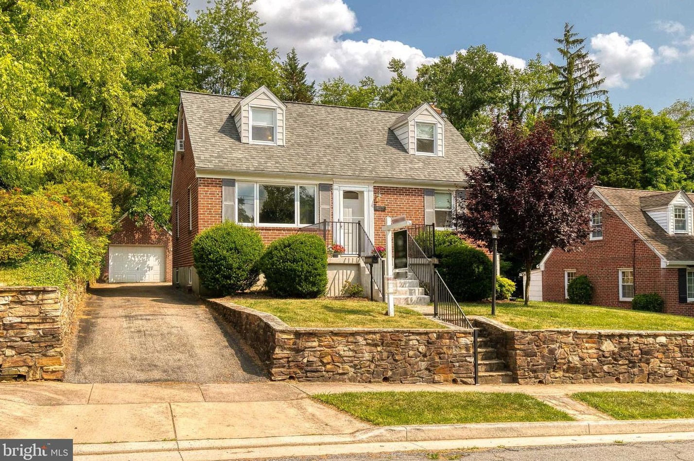 413 Oak Ct, Baltimore, MD 21228-5842