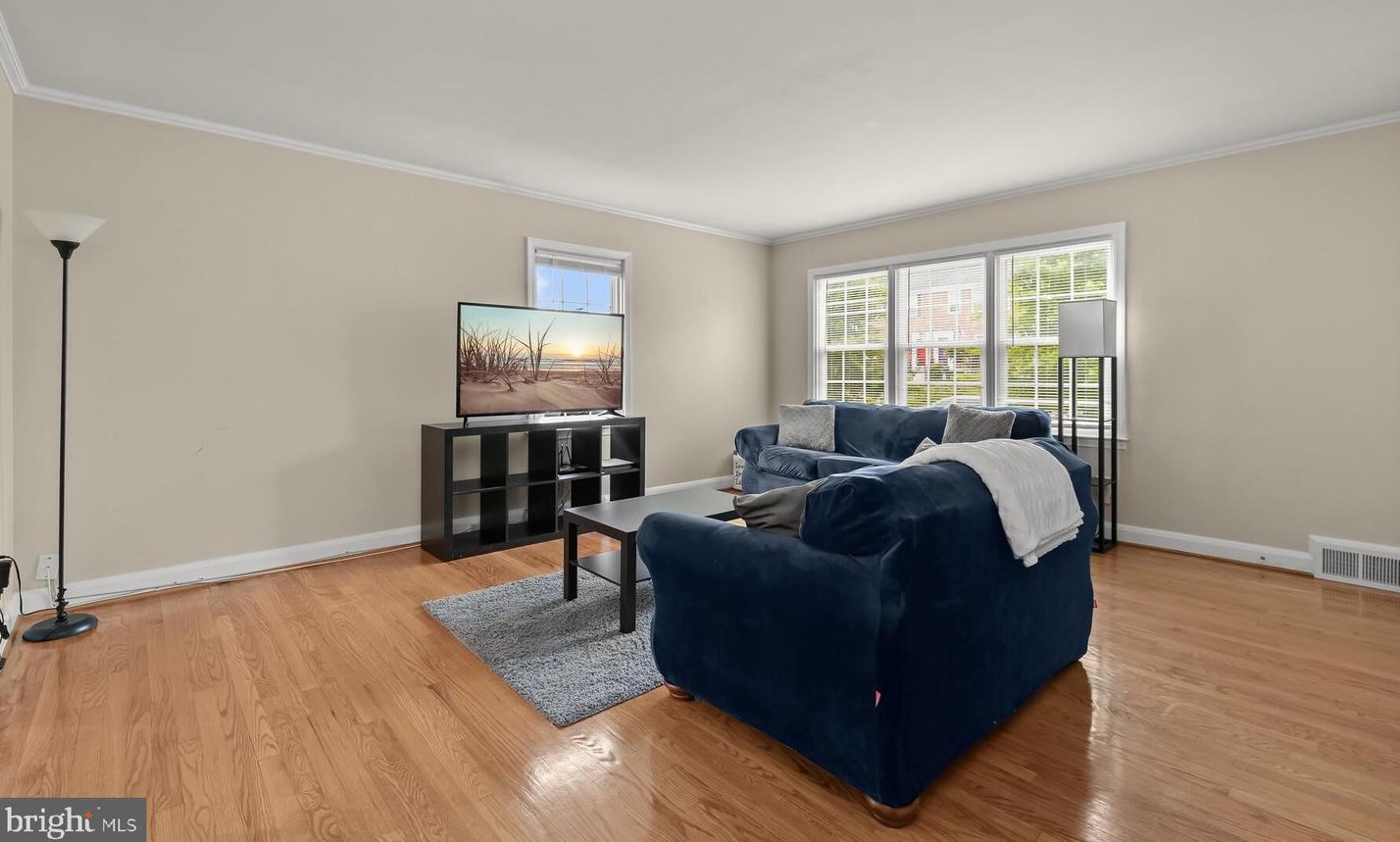 1620 Feldbrook Rd, Baltimore MD  21286-8318 exterior