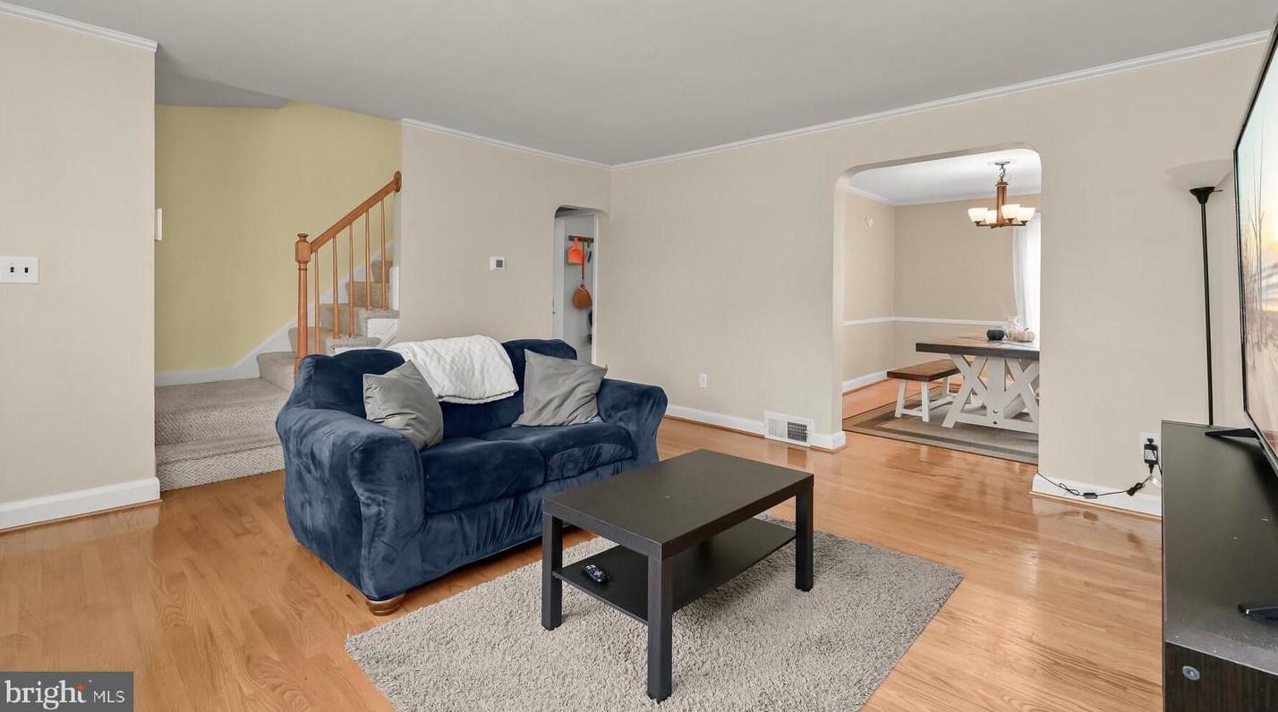 1620 Feldbrook Rd, Baltimore MD  21286-8318 exterior